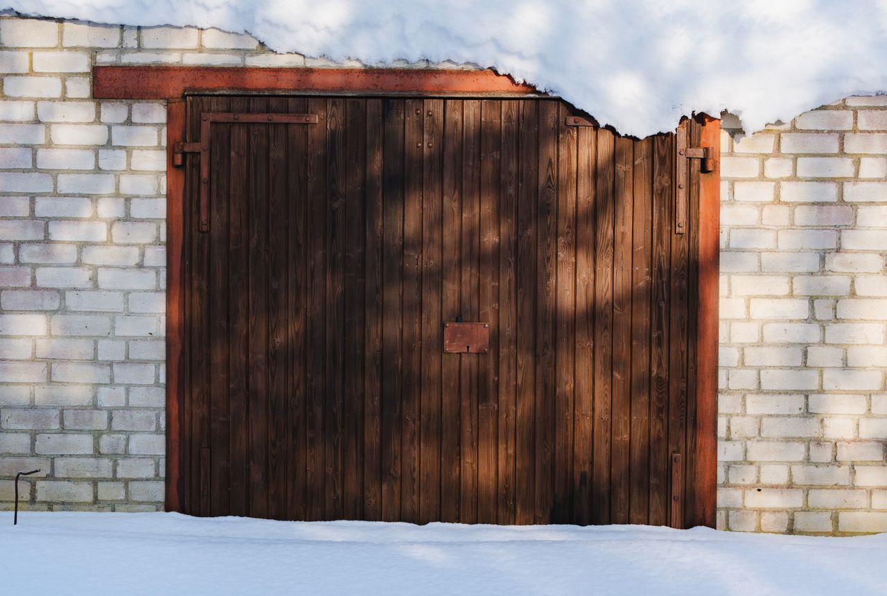 Garage door service in Vero Beach, FL