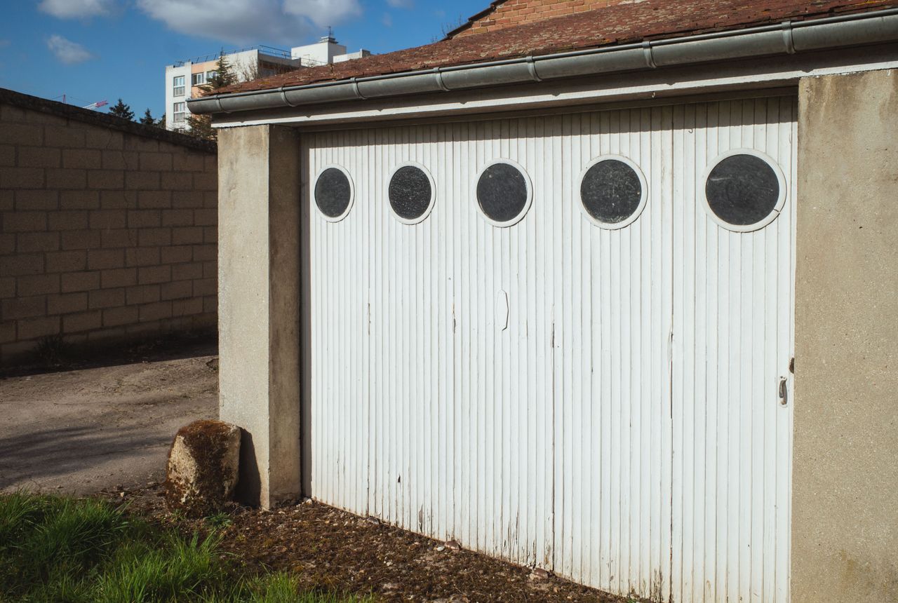 Garage door service in Vero Beach, FL